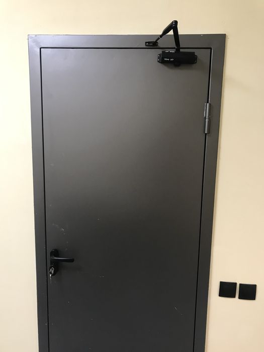 Противопожарные двери