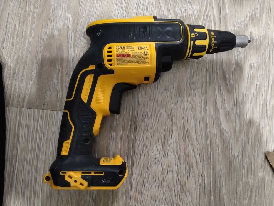 Шуруповёрт ленточный DeWalt