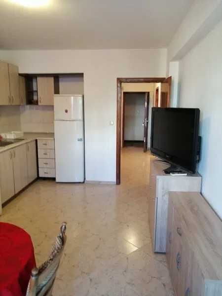 Дава се под наем Двустаен апартамент в Бургас, Лазур - 80 кв.м за 127.5 € - Снимка #2