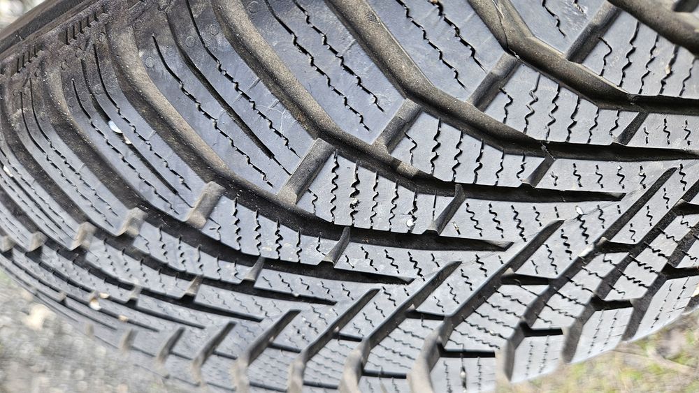 2бр гуми 215 65 16 дот 24 сайлун sailum