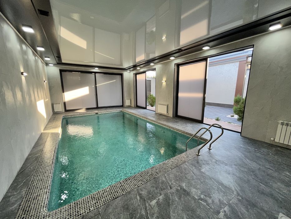 Lyuks dacha Arenda Zimniy basen Sauna bor