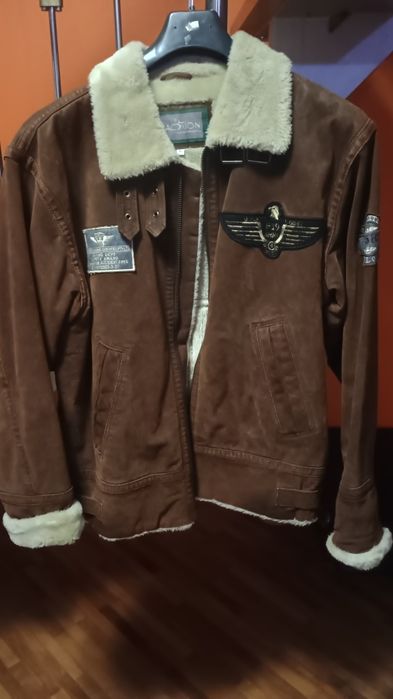 Geaca din piele întoarsă,îmblănită la interior