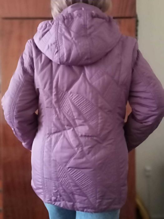 Продам осеннюю куртку