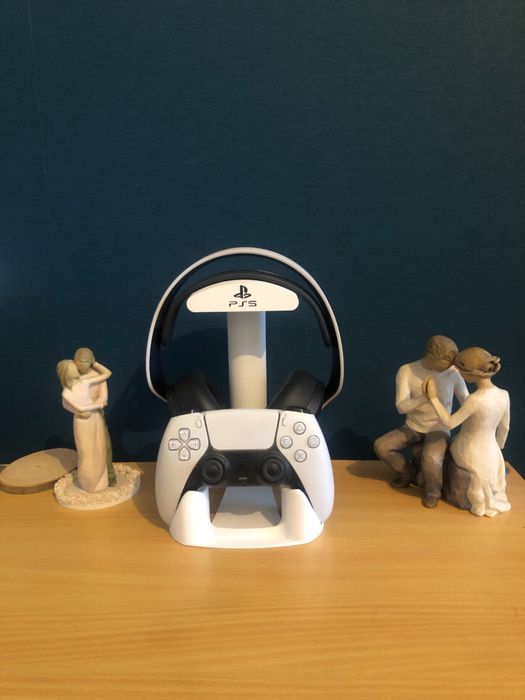 Suport controller PS5 si suport pentru casti