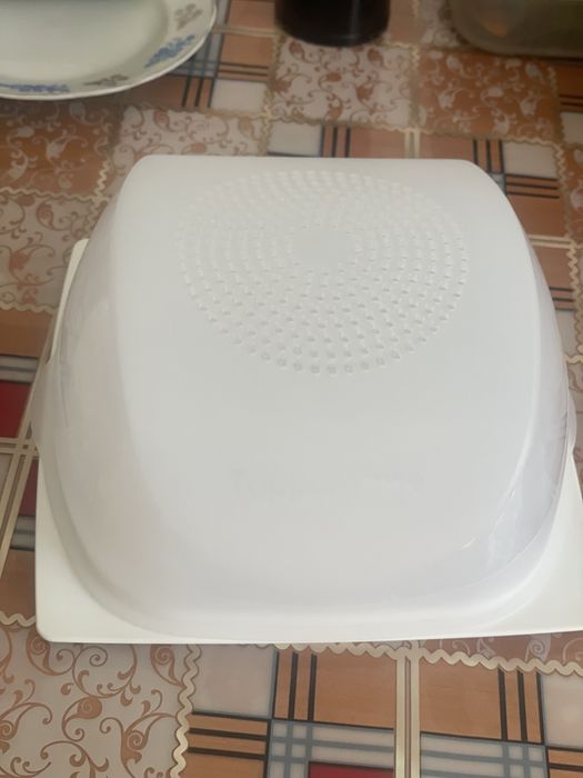 Сырница Tupperware квадратная