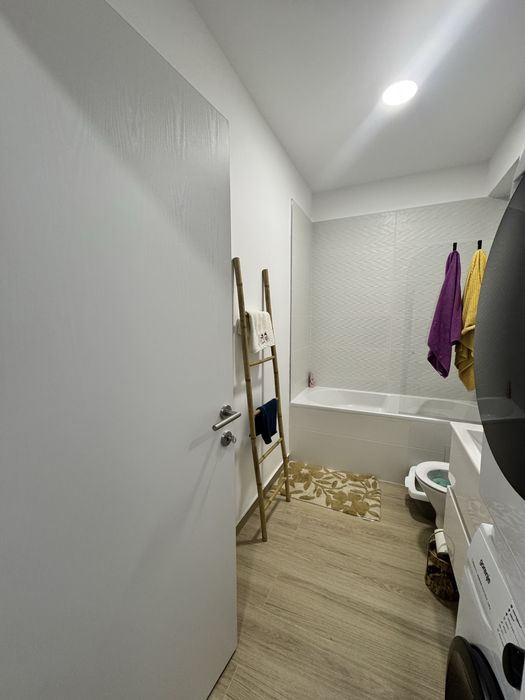 Inchiriez apartament 2 camere