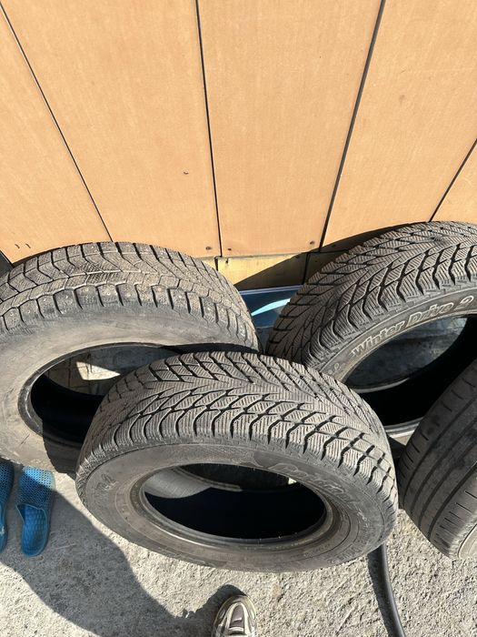Продам резину зима 185/70/1R14