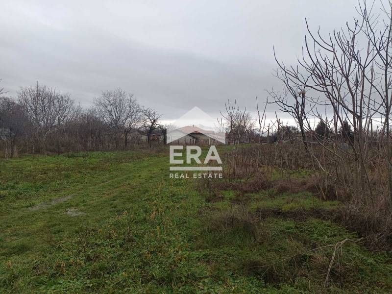 ЕКСКЛУЗИВНО! Парцел за жилищното строителство в центъра на с. Камен бр