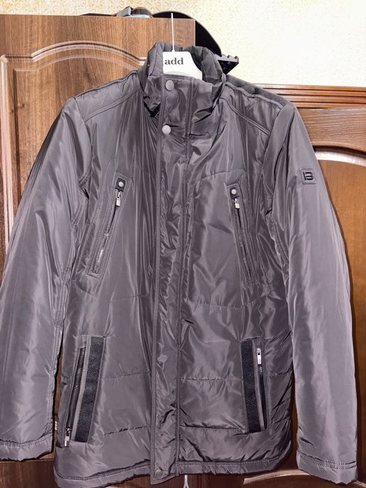 Продам зимнюю куртку