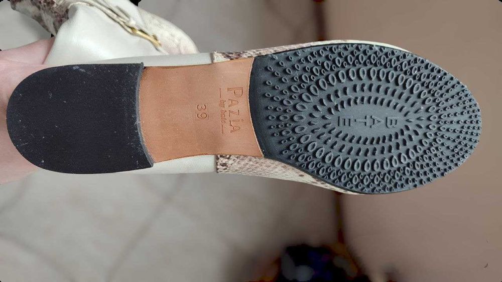 Кожени ботуши Bate 38.5 млечен цвят с вложки от змийска кожа