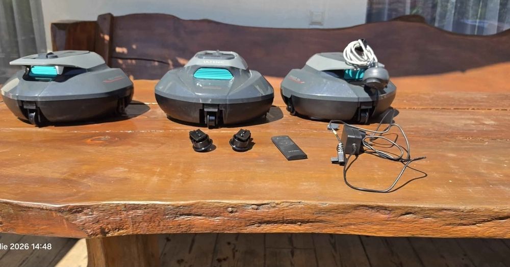 Vând aspiratoare roboti de piscina pret 400 lei sh şi la 550 lei noi