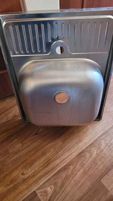 Продам мойку для кухни