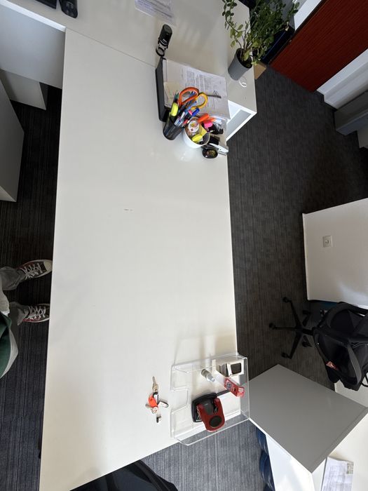 Birou alb modern x2 (77 cm latime 1,76 diagonala )