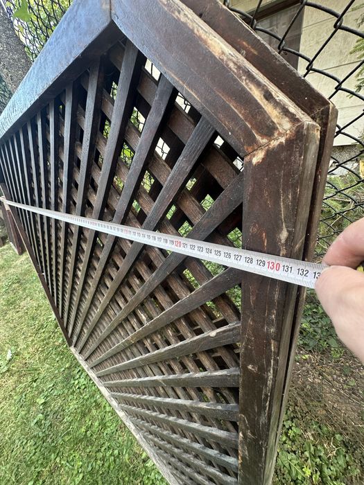 Продавам дървени оградни пана