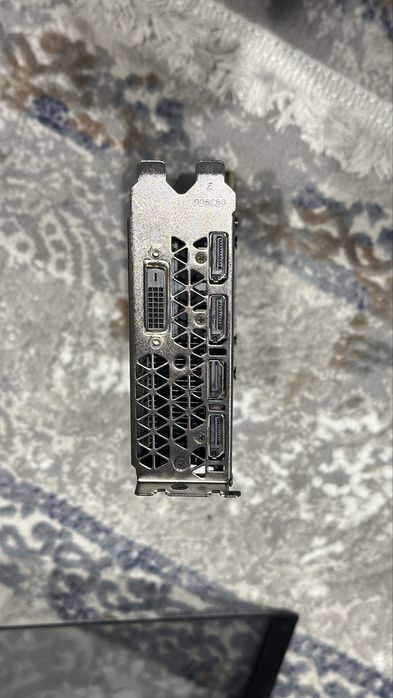 Продается видеокарта Zotac gxt 1070ti