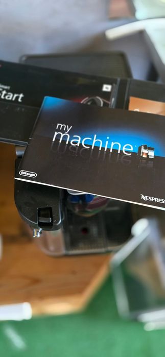 De'Longhi Nespresso Lattissima cu Capsule