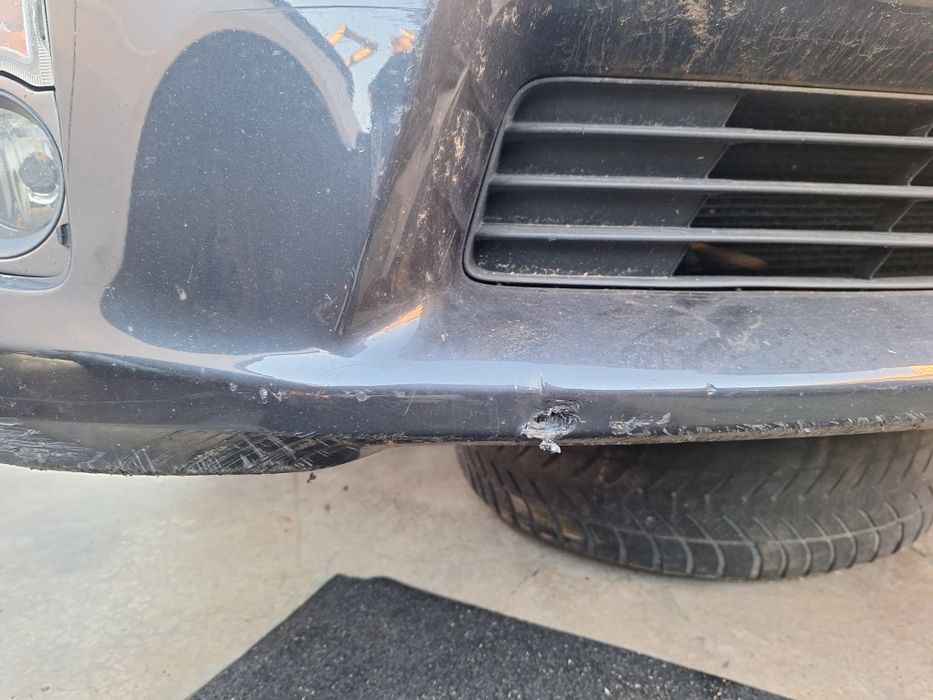 Предна броня с парктроници Toyota Prius / Тойота Приус 2012г.