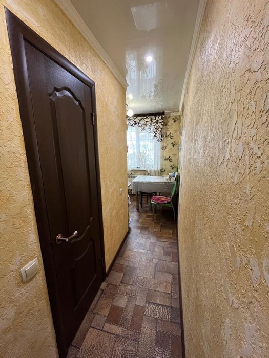 Продаетя 2 ком квартира р-не Уюта