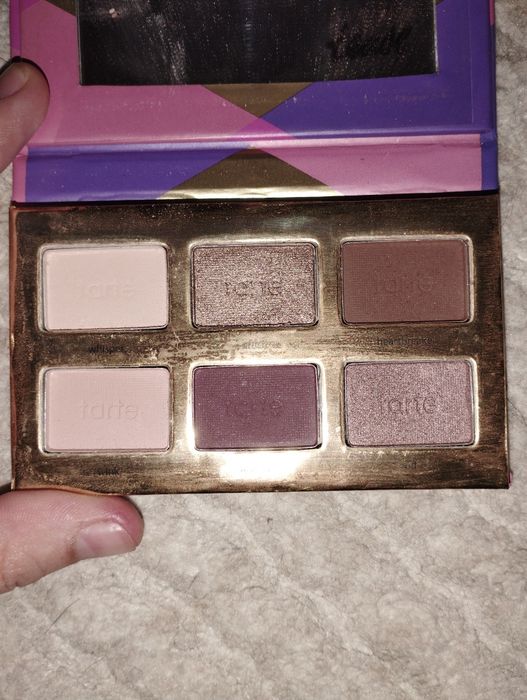 Paleta eyeshadow Tarte