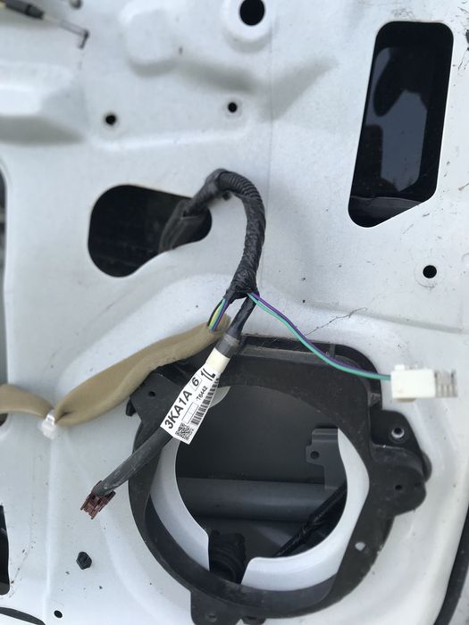 Врати Nissan Pathfinder r52 2017