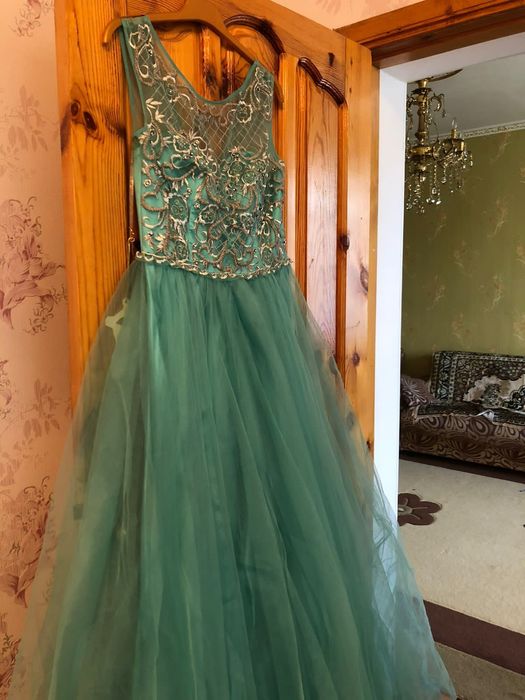 Вечернее платье красивое