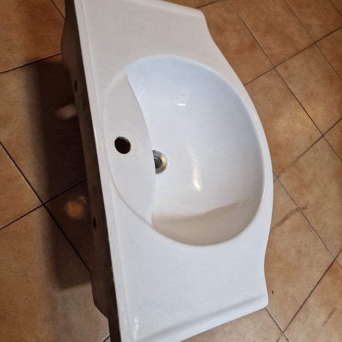 Chiuveta, Lavoar alb ceramic impecabil 75 cm latimea