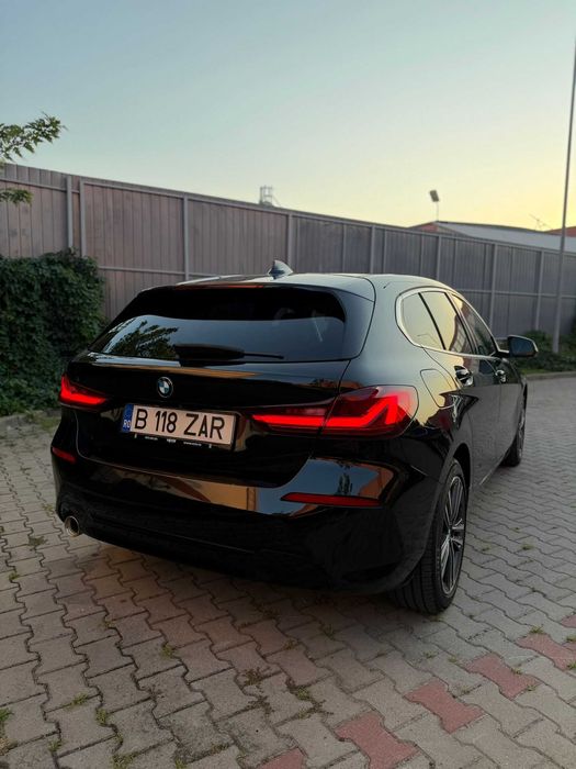BMW Seria 1 118i 2023 Luxury - 16000km