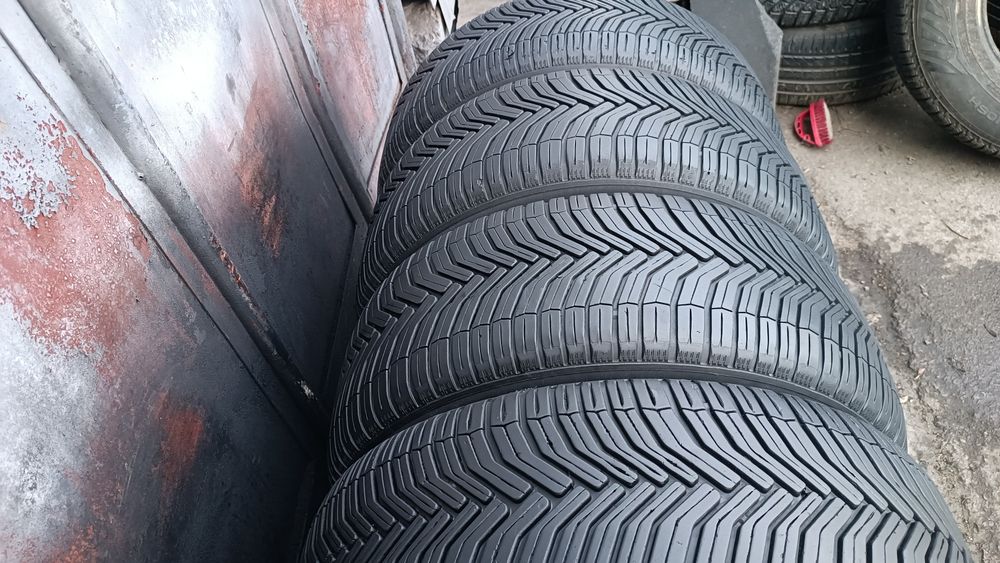 225/55/16 Michelin