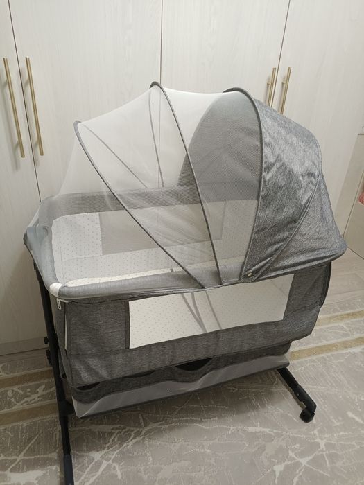 Продам колыбель с маятником