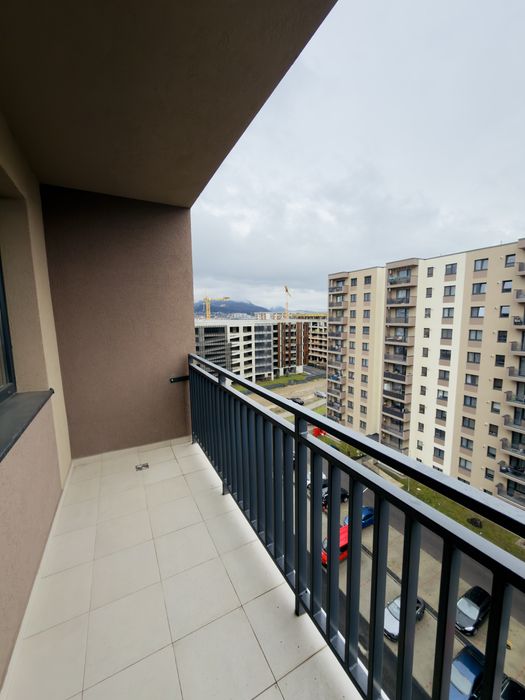 Apartament cu 2 camere de vanzare Tractorul nou in garantie cu parcare