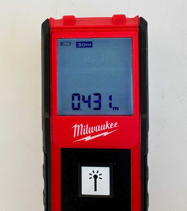 Milwaukee LDM 30 - Лазерна ролетка като нова!