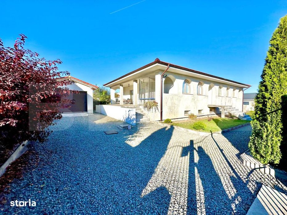 Casa eleganta, design mediteranean, demisol + parter, garaj, 1200 mp t