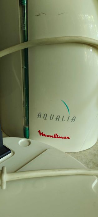 Электрический чайник Moulinex.