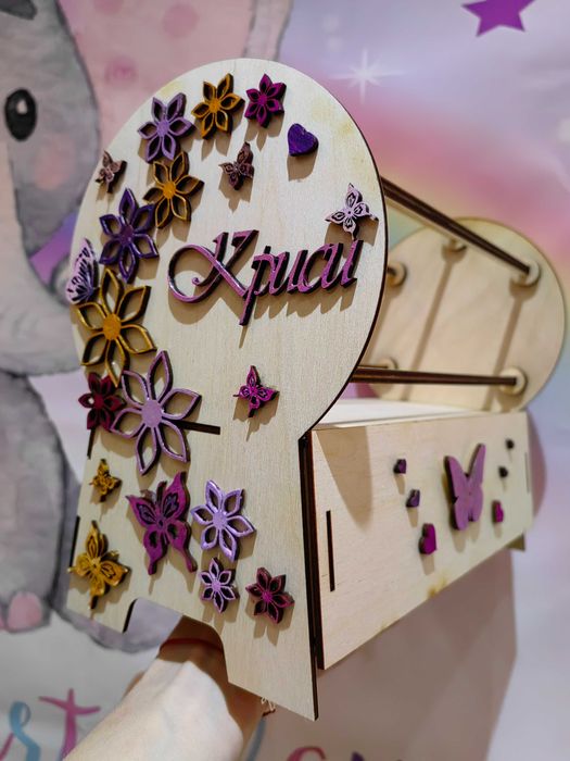 Поставка за диадеми с чекмедже