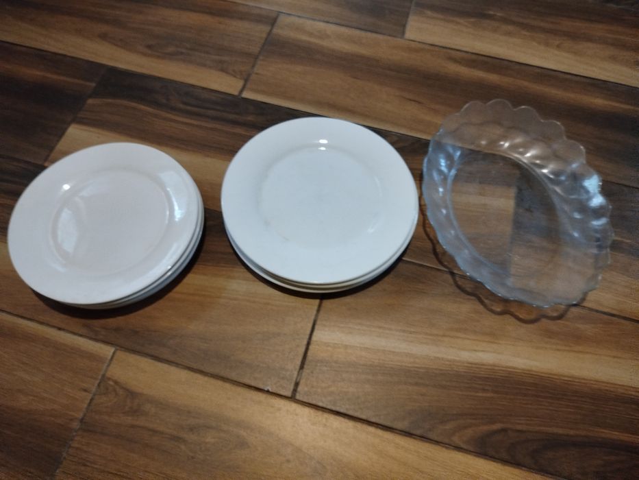 Продам пасуду торелки мелкие.