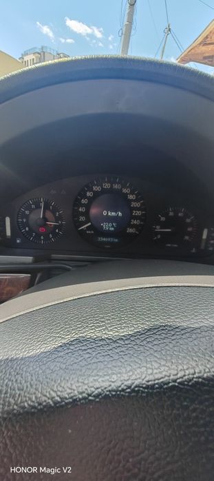 Мерцедес Бенц Е 200 компресор