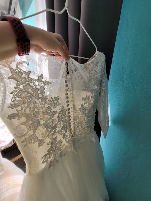 Rochie de mireasa nepurtata niciodata