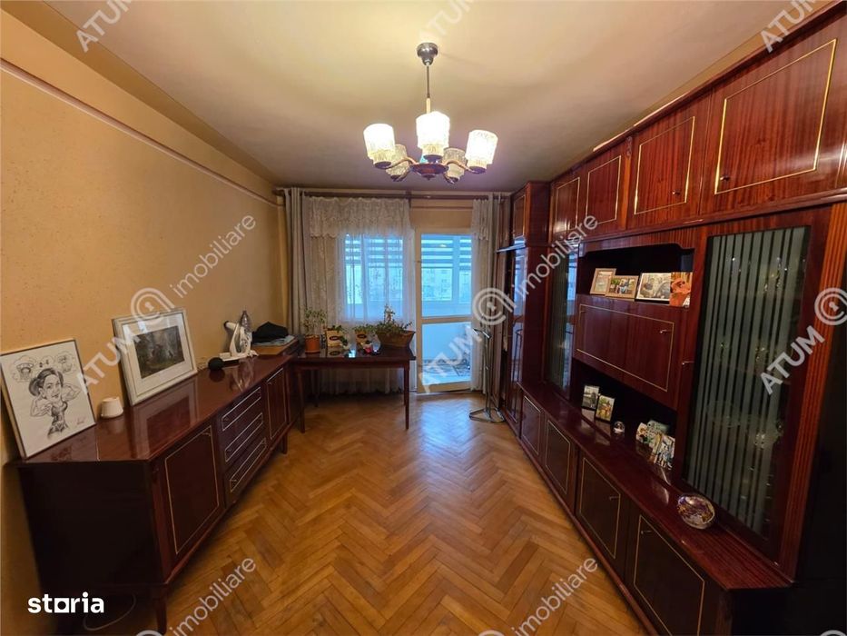 Apartament cu 3 camere decoamndate in zona Valea Aurie din Sibiu