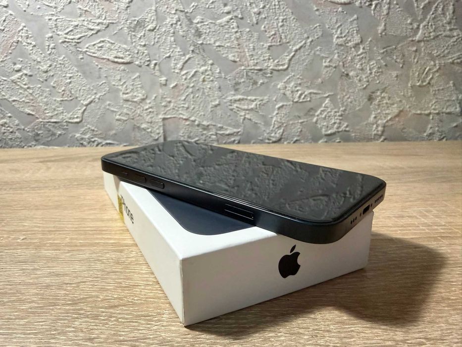 Apple iPhone 13 128GB Midnight