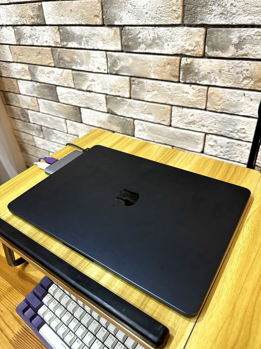 Macbook M2 512 GB