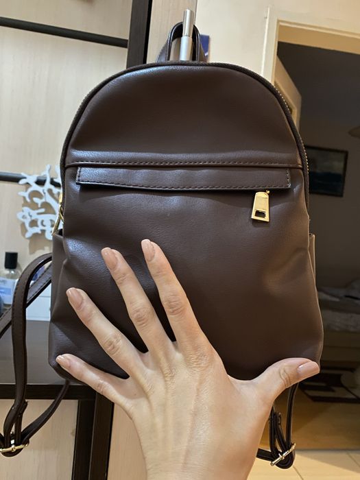 Тъмнокафява/бордо раница Естил