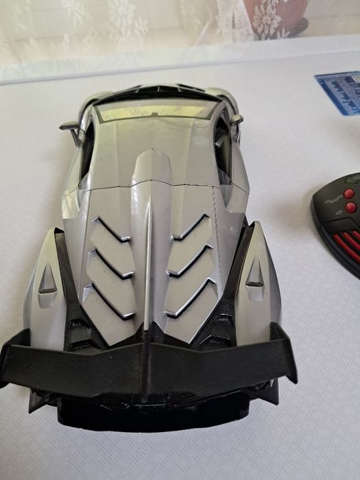 Кола с дистанционно