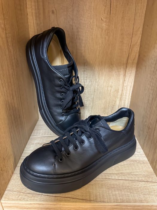 Обувки Cesare Paciotti нови