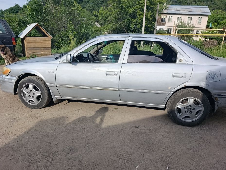Toyota camry 25 сатылады