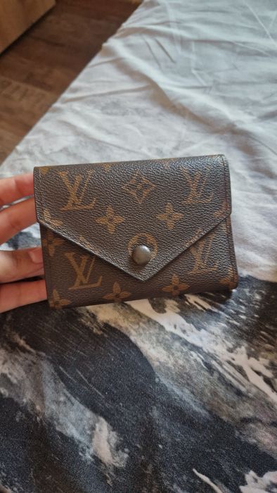 Портмоне дамско  на Louis Vuitton