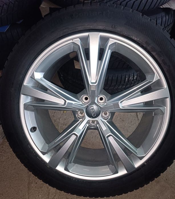 Оригинални нови джанти с гуми зимни 21 цола за Audi Sq8 Rsq8