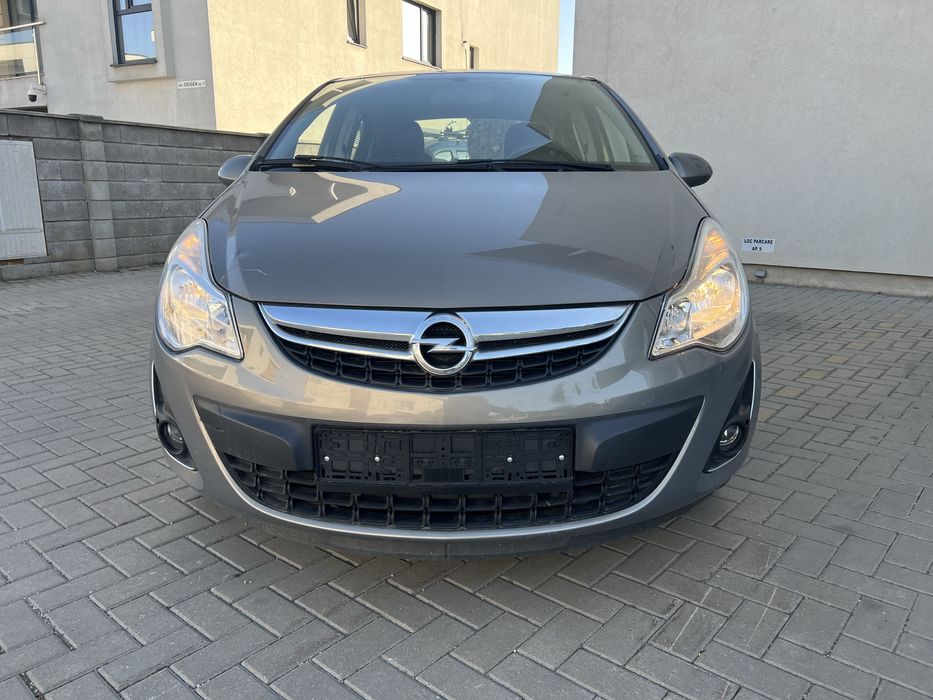 Opel corsa D 1.2 Benzina