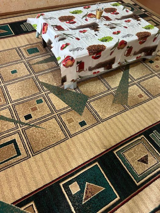 Ферузада екобозор олдида 2хона