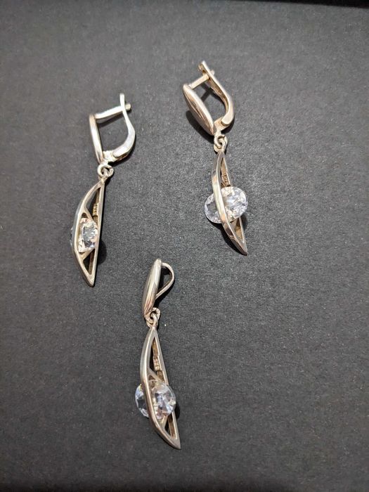 Set cercei și pandantiv argint cu cristale ovale