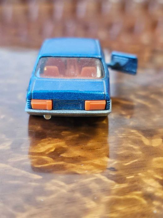 Количка в ретро стил